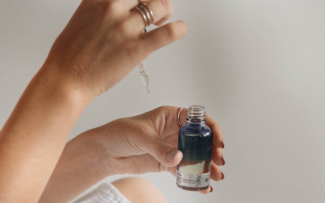 eye-drop1